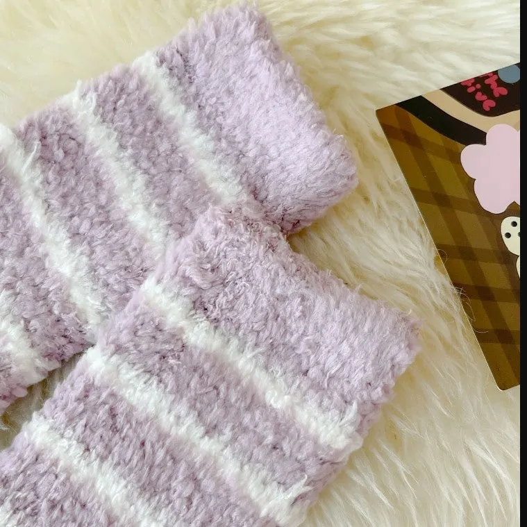 Cozy Winter Striped Women's Socks Thick, Non-Shedding Coral Fleece For Warmth, Leisure, And Sleep