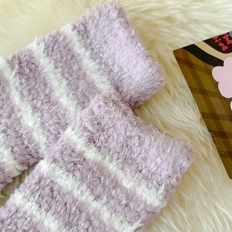 Cozy Winter Striped Women's Socks Thick, Non-Shedding Coral Fleece For Warmth, Leisure, And Sleep