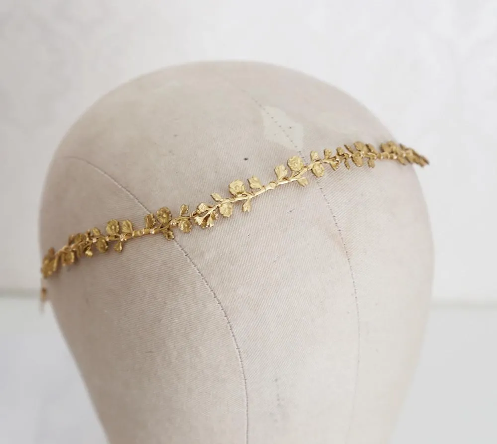 Delicate Metal Rose Hair Vine