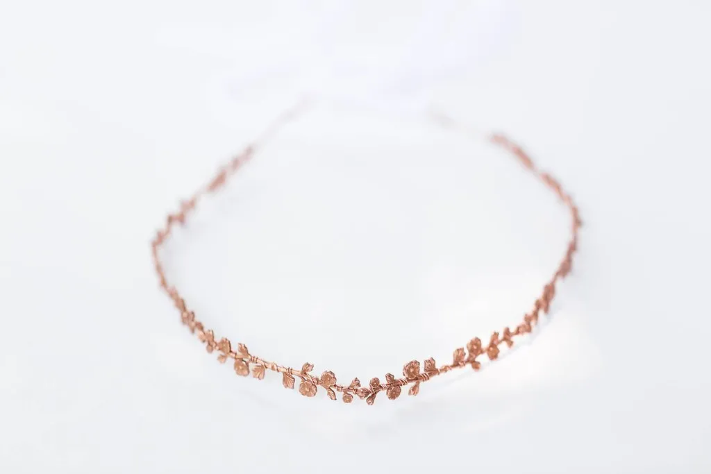 Delicate Metal Rose Hair Vine