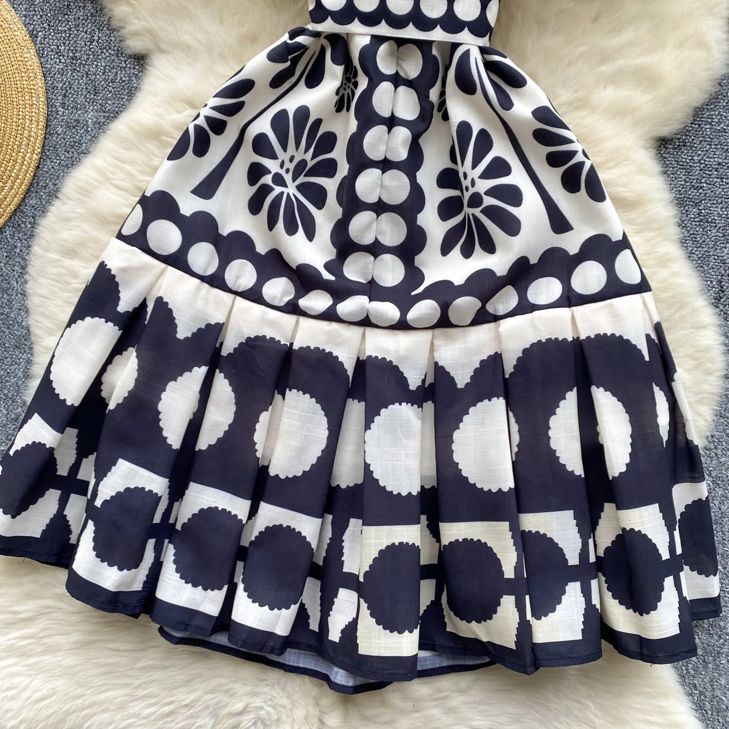 Delicate Puffy Sleeve Printed Dress