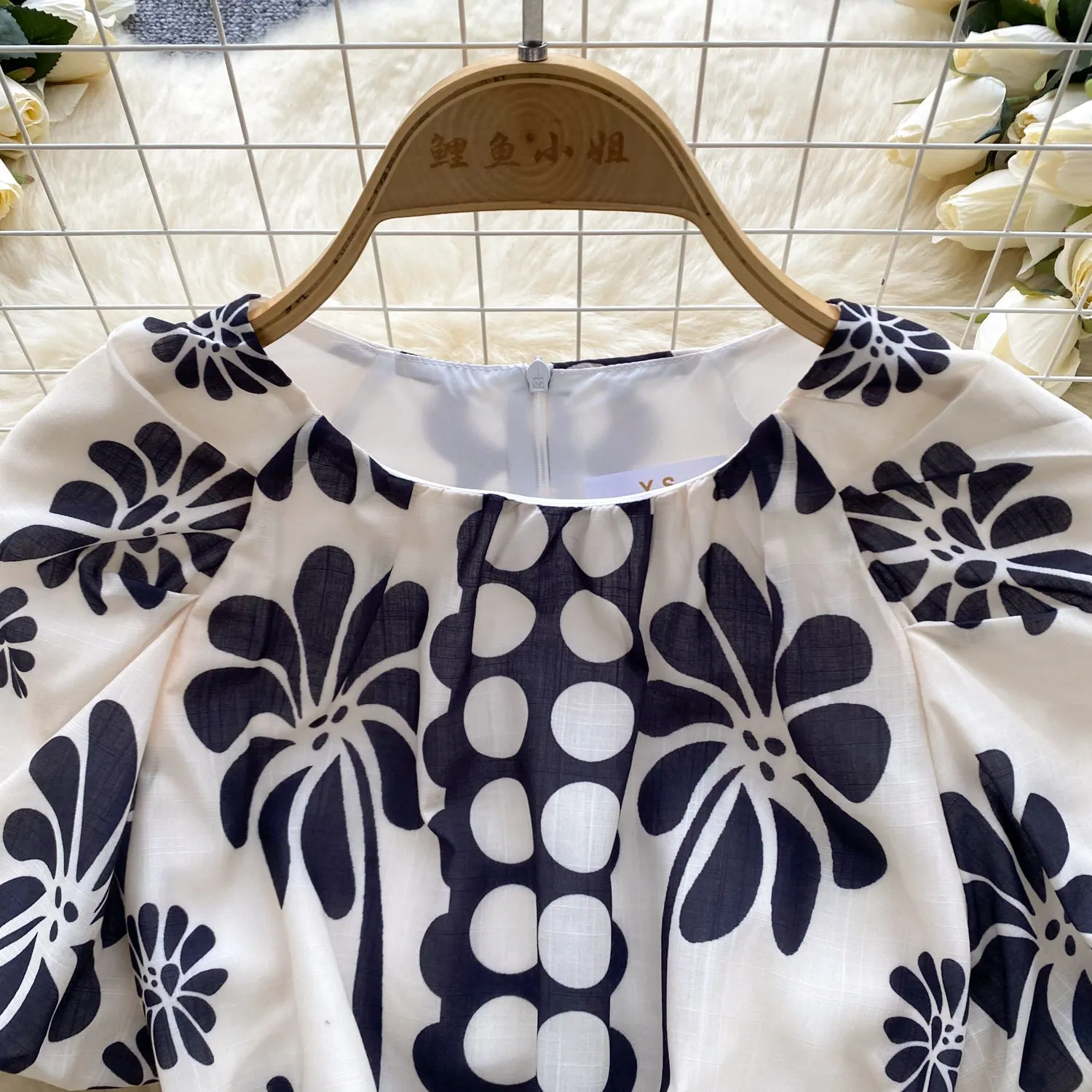 Delicate Puffy Sleeve Printed Dress