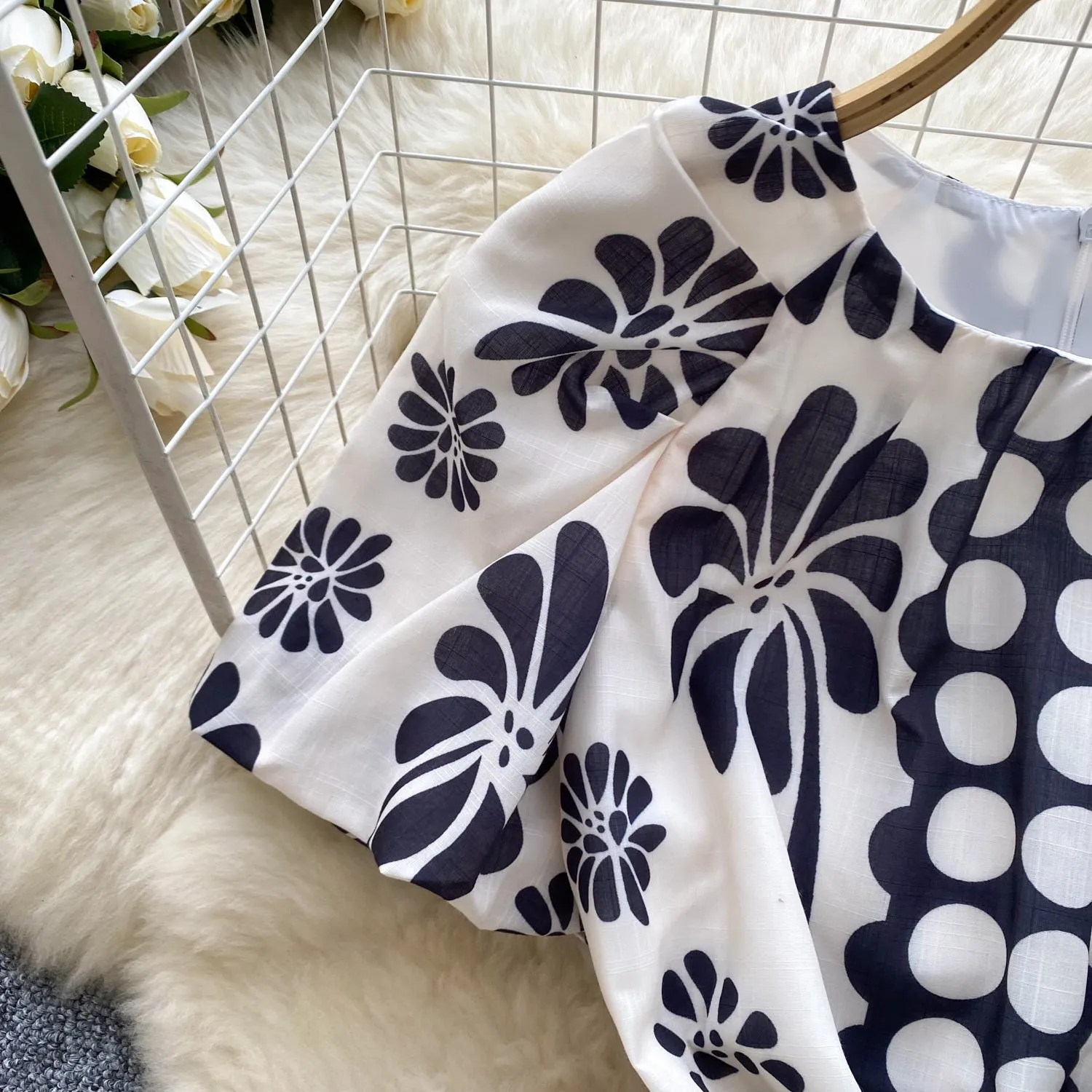 Delicate Puffy Sleeve Printed Dress