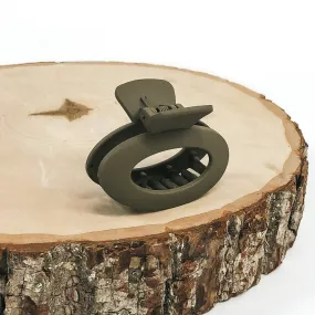 Medium Oval Claw Clip in Matte Olive Green
