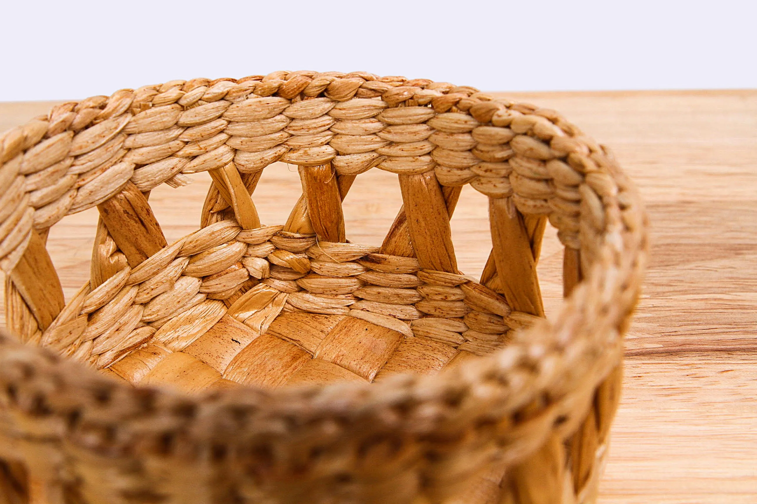 Natural straw wicker mini container (short)