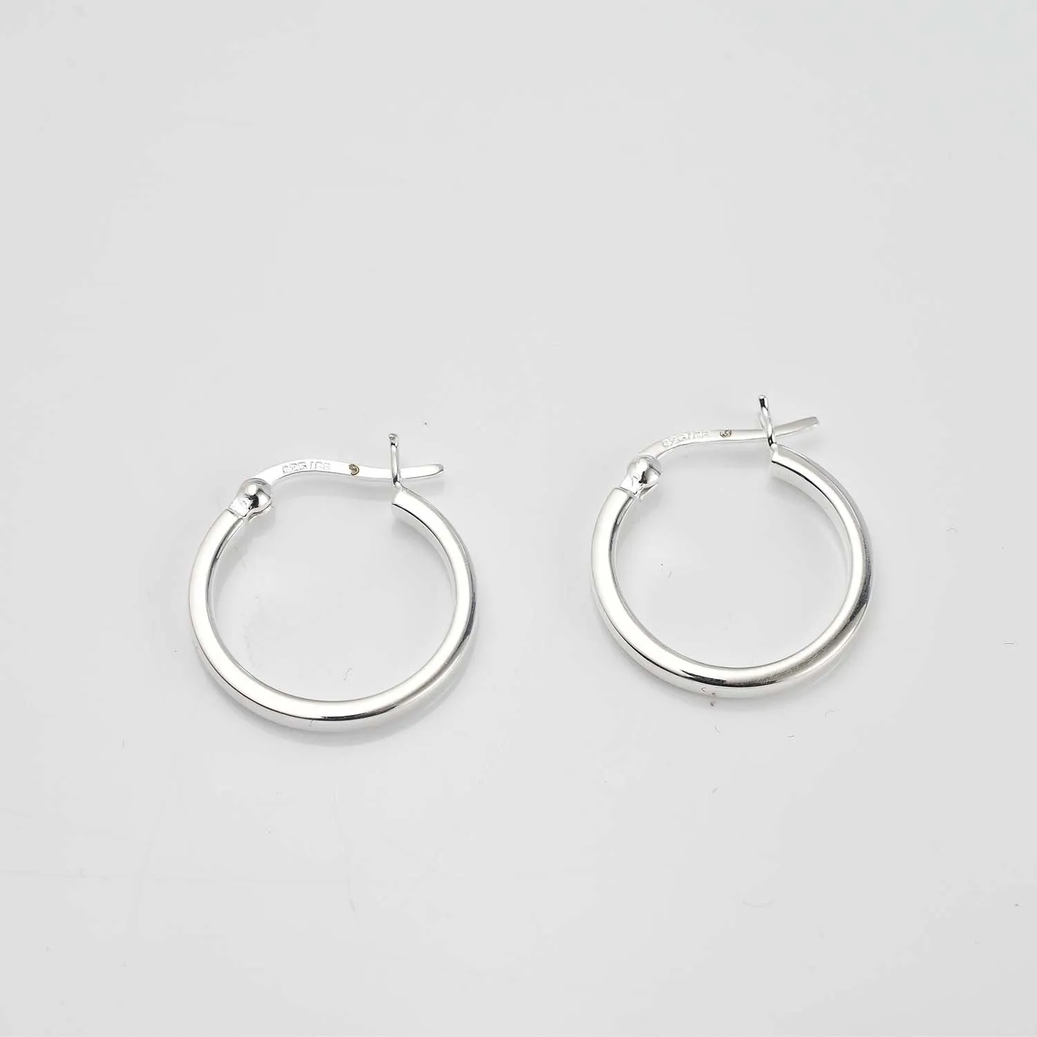 Square Hoop Creole Earrings   Molto Multi Link Ring
