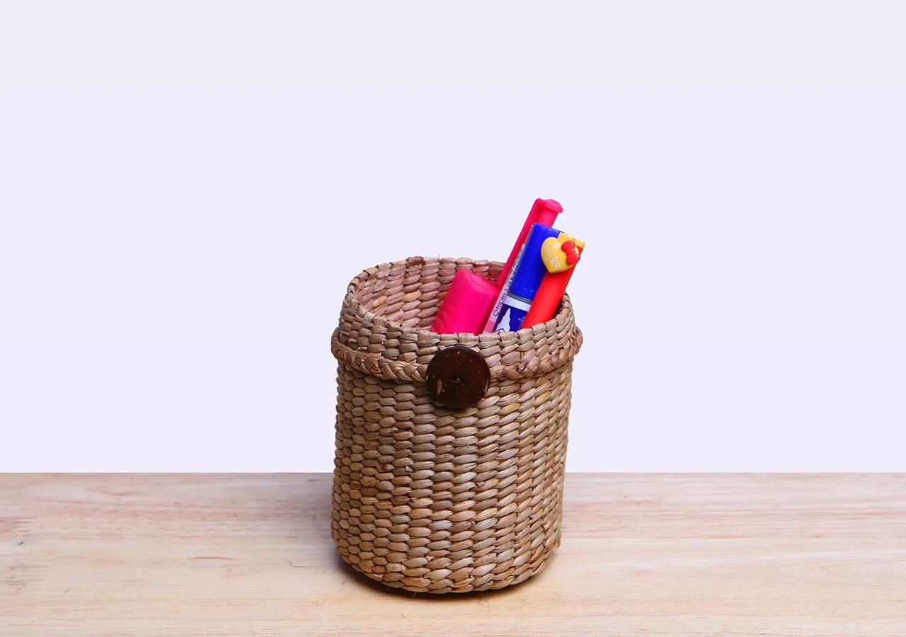 Straw Pencil Holder