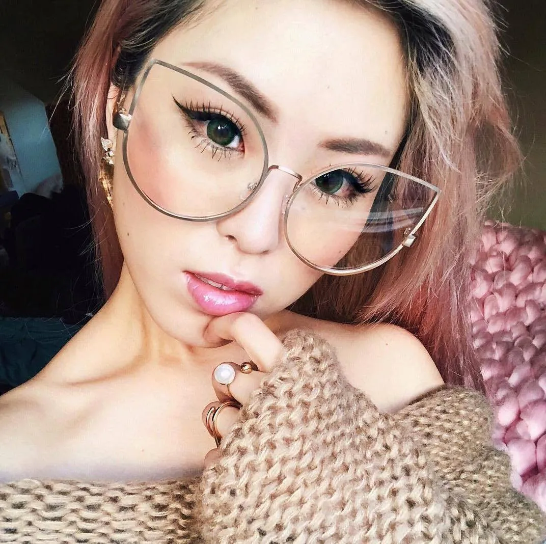 Women's Over Size Clear Flat Lens Cat Eye Glasses C302
